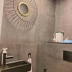 Bed & Breakfast Sm Center Located On The Canal