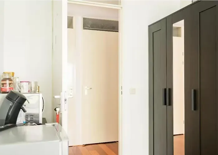 Bed & Breakfast Sm Center Located On The Canal