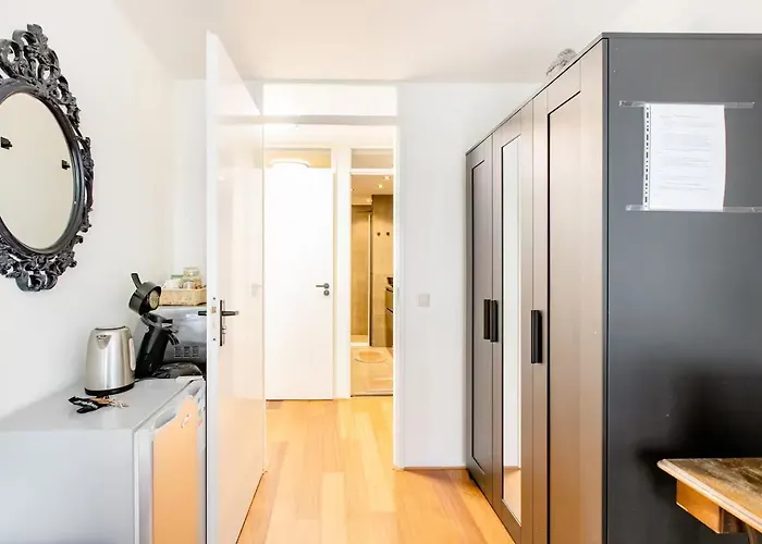 Bed & Breakfast Sm Center Located On The Canal Amsterdam