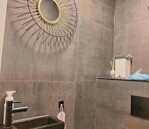 Bed & Breakfast Sm Center Located On The Canal