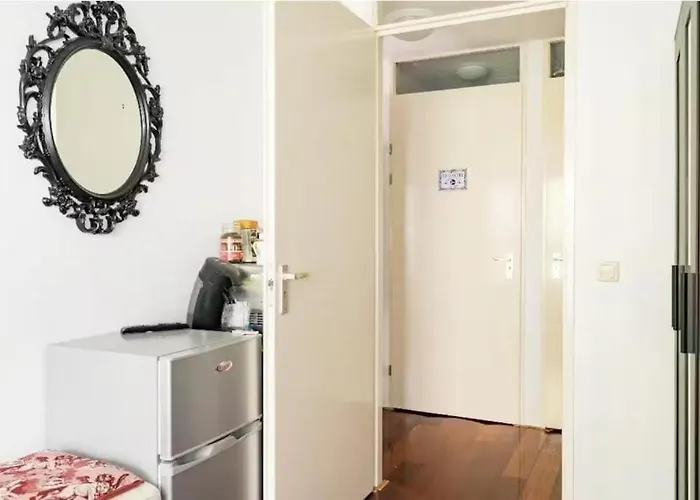 Sm Center Located On The Canal * Amsterdam