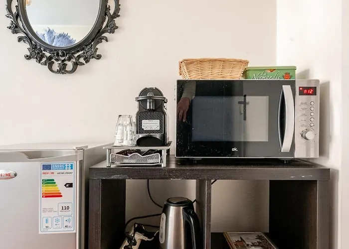 Sm Center Located On The Canal * Amsterdam